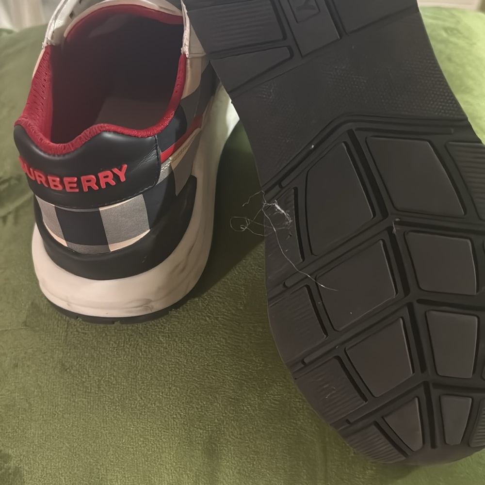 Burberry plaid sneakers - Picture 3 of 4